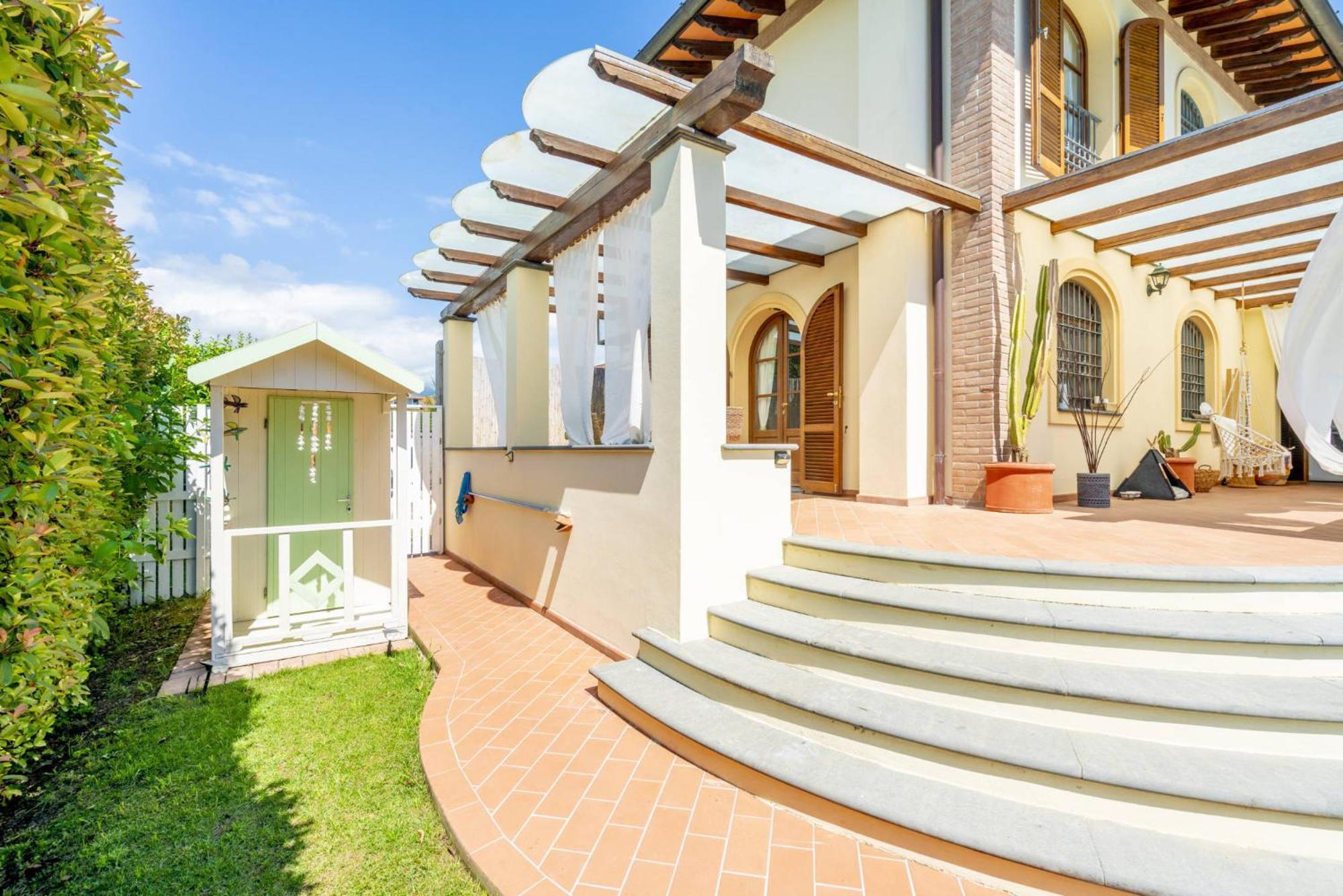 Villa Lorenzo Querceta Εξωτερικό φωτογραφία